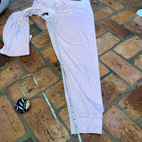 Juicy Couture Bling Velour Jogger Set - Picture 7 of 11